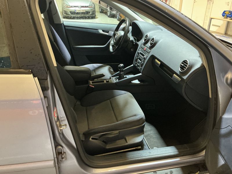 Audi A3 Sportback 2.0 TDI Ambiente Société 2004 – снимка 3
