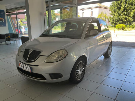Lancia Ypsilon 1.4 LPG Oro Ecochic 2010 – снимка 1
