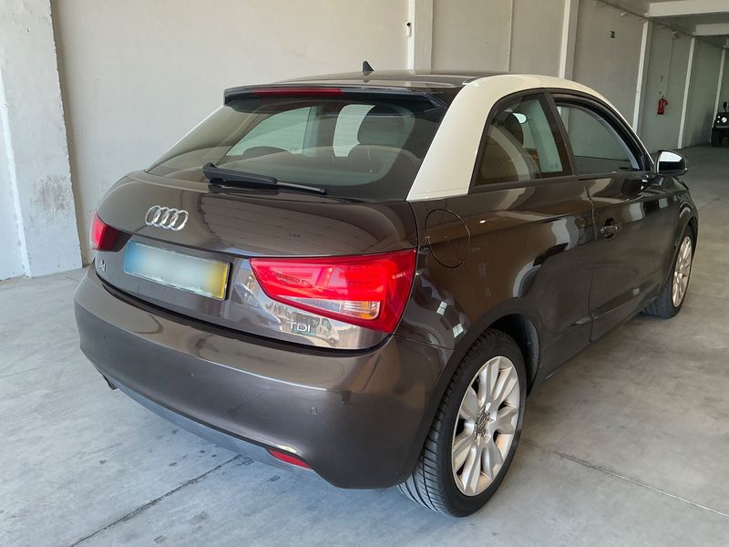 Audi A1 1.6 TDI Ambition 2012 – снимка 8