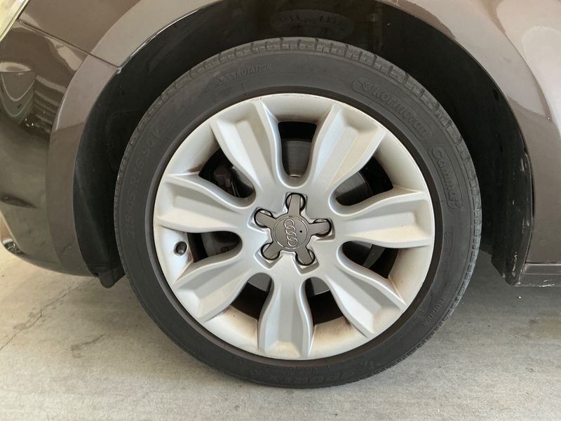 Audi A1 1.6 TDI Ambition 2012 – снимка 3