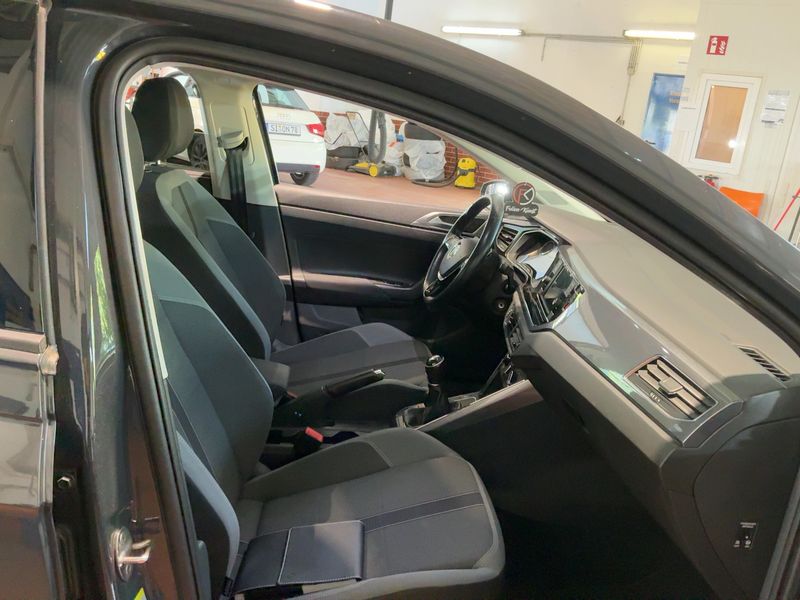 Volkswagen Polo 1.6 TDI Highline 2019 – снимка 17