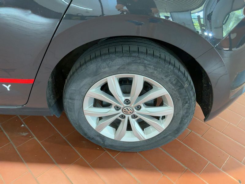 Volkswagen Polo 1.6 TDI Highline 2019 – снимка 5
