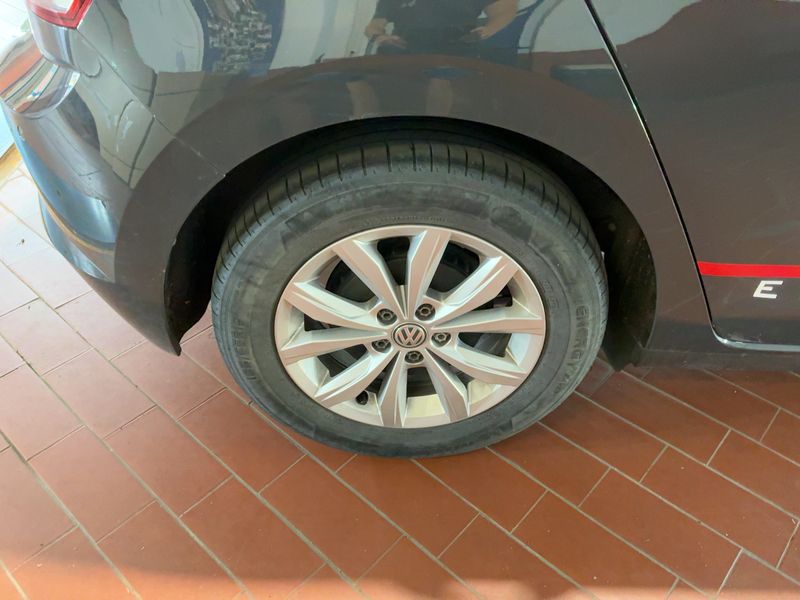 Volkswagen Polo 1.6 TDI Highline 2019 – снимка 9