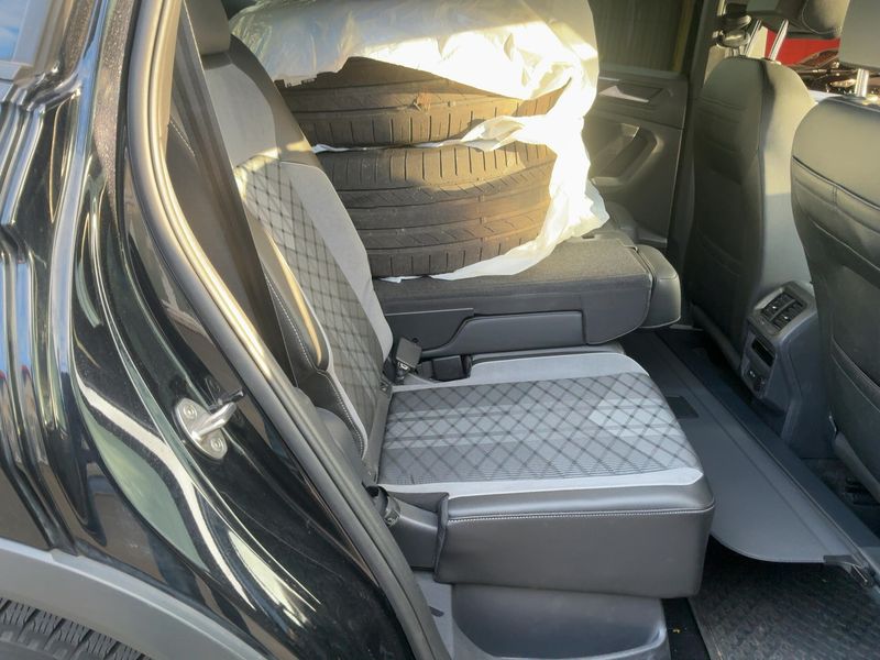 Volkswagen Tiguan Allspace 2.0 TSI R-Line 4Motion 2024 – снимка 20