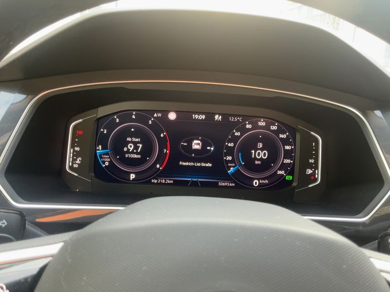 Volkswagen Tiguan Allspace 2.0 TSI R-Line 4Motion 2024 – снимка 19