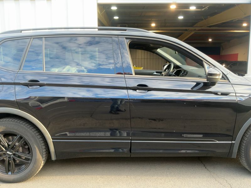 Volkswagen Tiguan Allspace 2.0 TSI R-Line 4Motion 2024 – снимка 10