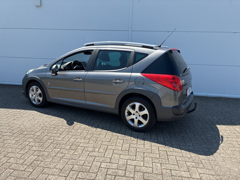 Peugeot 207 1.6 Escapade 2008 – снимка 3