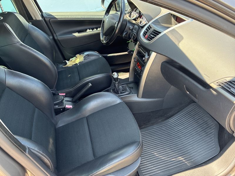 Peugeot 207 1.6 Escapade 2008 – снимка 10