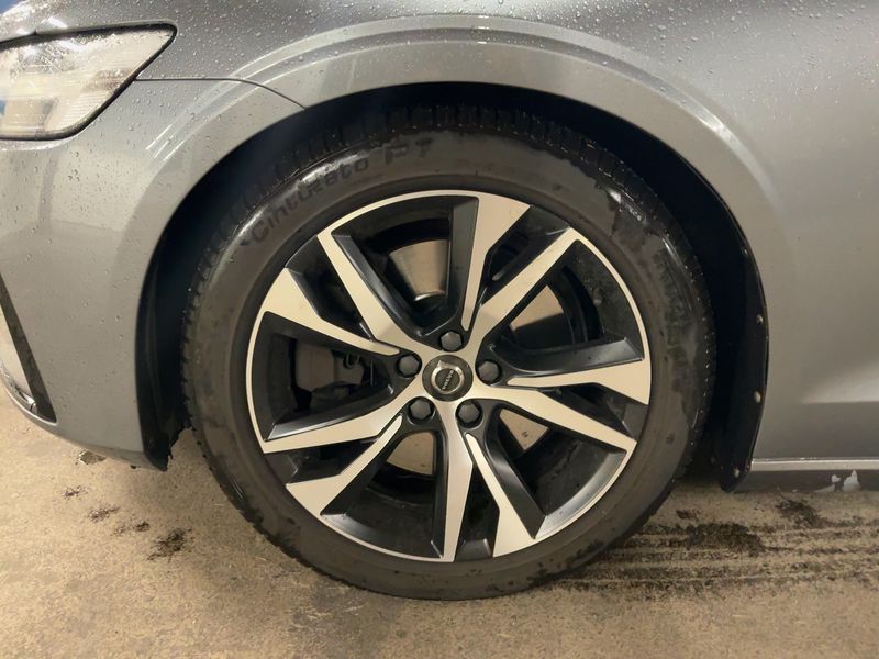 Volvo S60 2.0 T5 R-Design 2019 – снимка 3