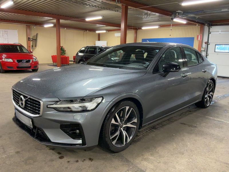 Volvo S60 2.0 T5 R-Design 2019 – снимка 1
