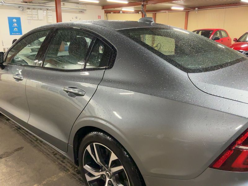 Volvo S60 2.0 T5 R-Design 2019 – снимка 6