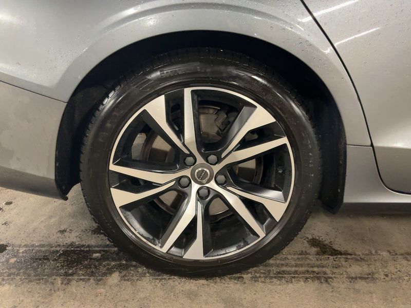 Volvo S60 2.0 T5 R-Design 2019 – снимка 9