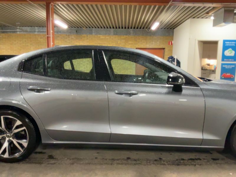Volvo S60 2.0 T5 R-Design 2019 – снимка 10