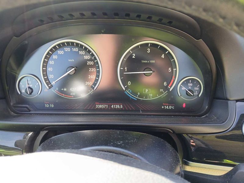 BMW 5er 530d xDrive 2011 – снимка 12