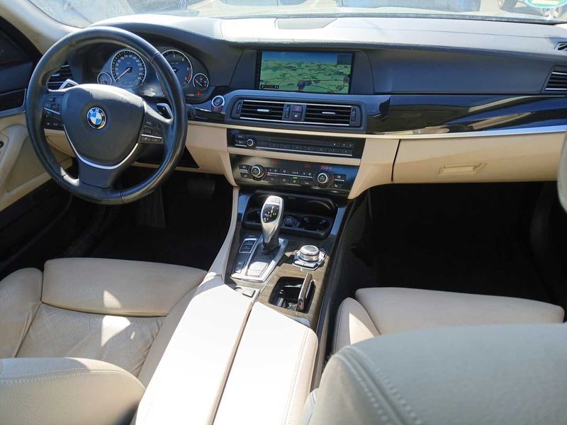 BMW 5er 530d xDrive 2011 – снимка 11