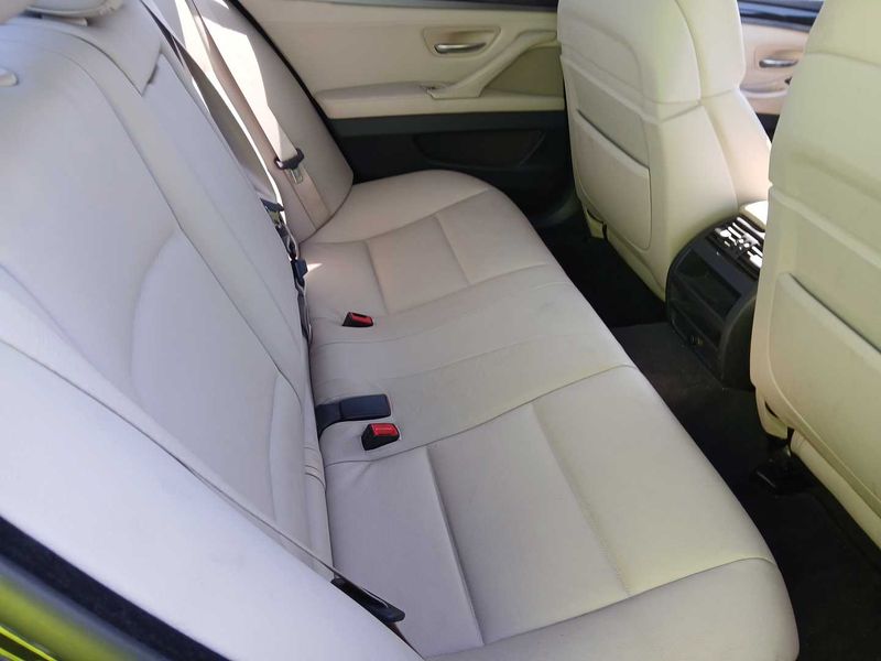 BMW 5er 530d xDrive 2011 – снимка 14