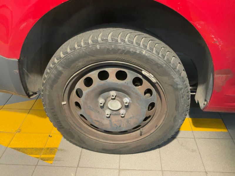 Volkswagen Caddy 1.6 TDI Maxi Trendline 2011 – снимка 9