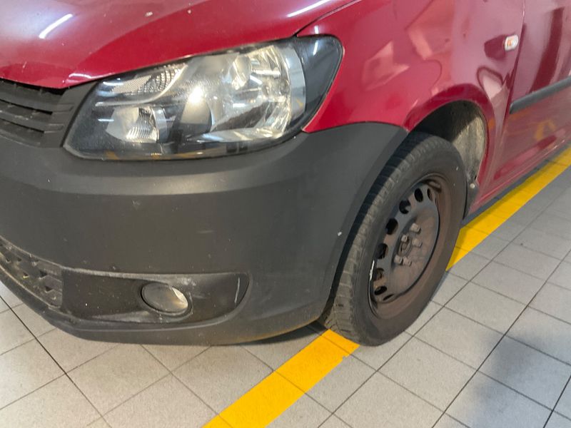 Volkswagen Caddy 1.6 TDI Maxi Trendline 2011 – снимка на щета 55