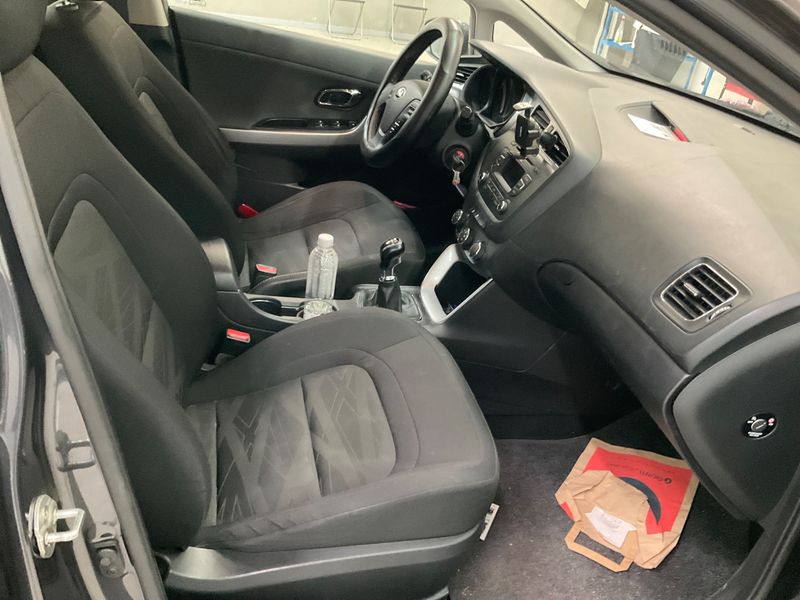 Kia cee'd 1.6 CRDi SW Cool 2012 – снимка 3