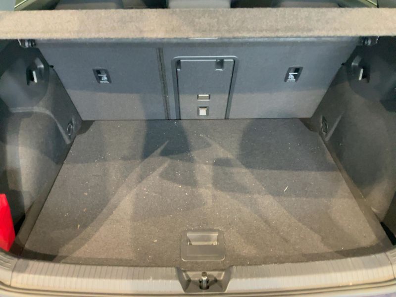 Volkswagen Golf VIII 2.0 TDI Style 2022 – снимка 15