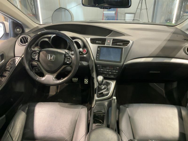 Honda Civic 1.6 DTEC I-DTEC Executive 2017 – снимка 17