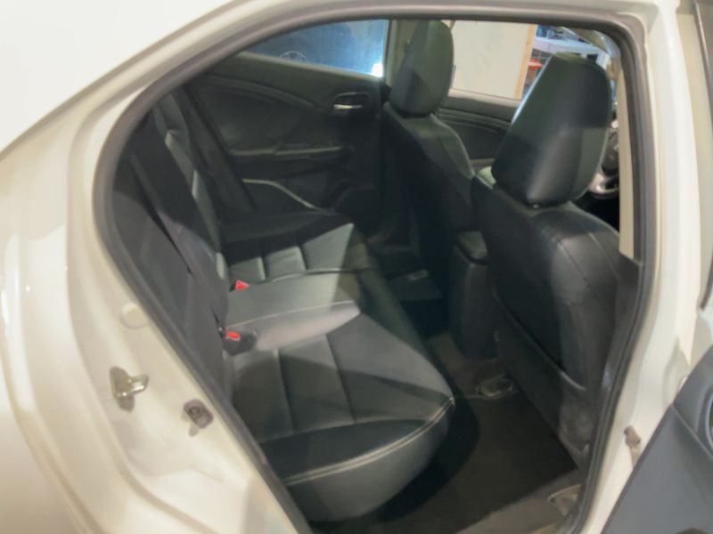 Honda Civic 1.6 DTEC I-DTEC Executive 2017 – снимка 19