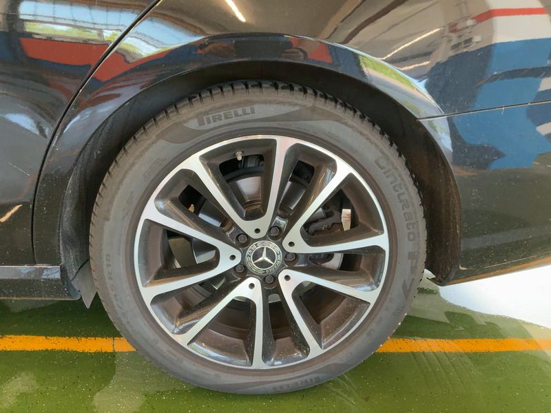 Mercedes-Benz E-Klasse E 220 d Avantgarde 2018 – снимка 5
