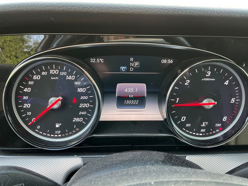 Mercedes-Benz E-Klasse E 220 d Avantgarde 2018 – снимка 19