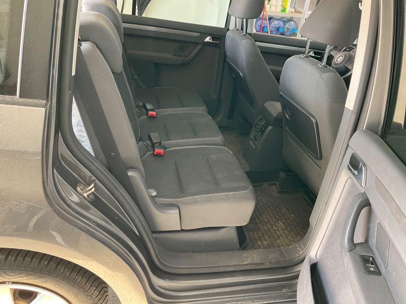 Volkswagen Touran 1.4 TSI Comfortline 2011 – снимка 34