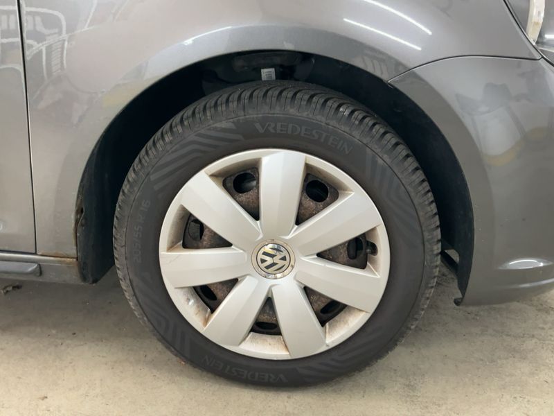 Volkswagen Touran 1.4 TSI Comfortline 2011 – снимка 11