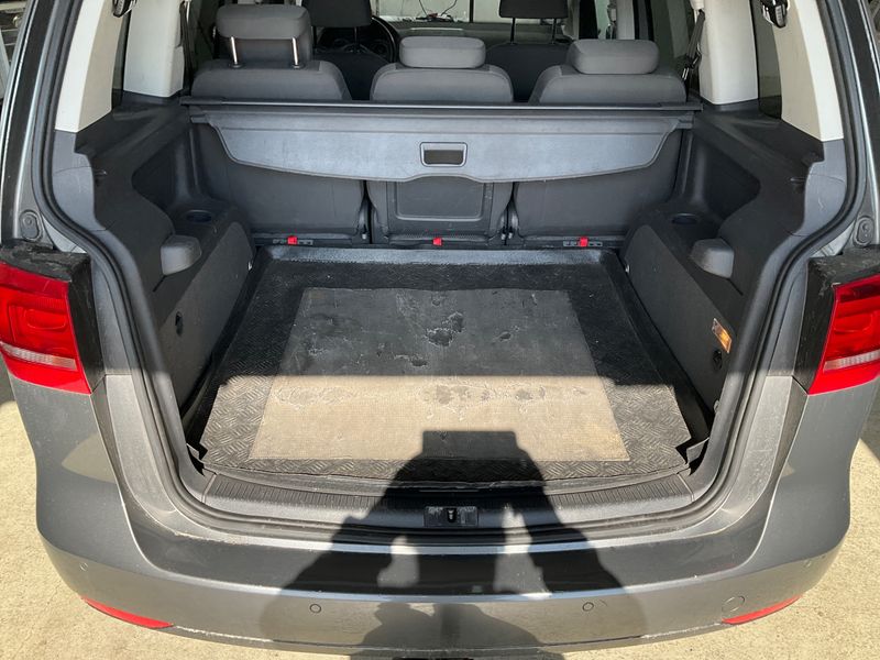 Volkswagen Touran 1.4 TSI Comfortline 2011 – снимка 31