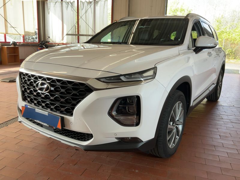 Hyundai Santa Fe 2.2 CRDi Style 2WD 2019 – снимка 1