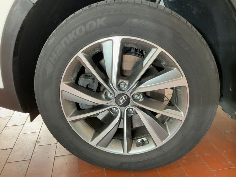 Hyundai Santa Fe 2.2 CRDi Style 2WD 2019 – снимка 3