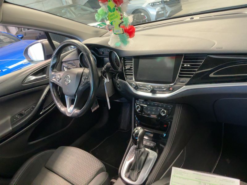 Opel Astra 1.6 CDTI DPF Innovation 2017 – снимка 17