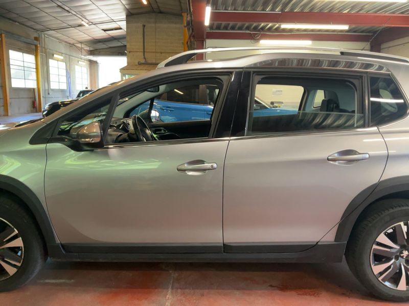 Peugeot 2008 1.2 PureTech Allure 2018 – снимка 4