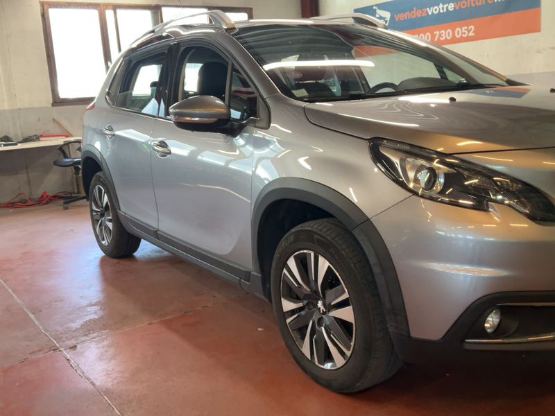 Peugeot 2008 1.2 PureTech Allure 2018 – снимка 12