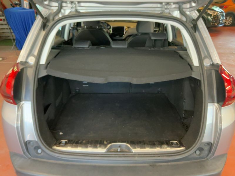 Peugeot 2008 1.2 PureTech Allure 2018 – снимка 15