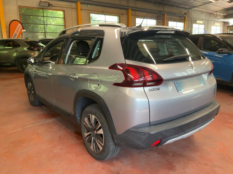 Peugeot 2008 1.2 PureTech Allure 2018 – снимка 6