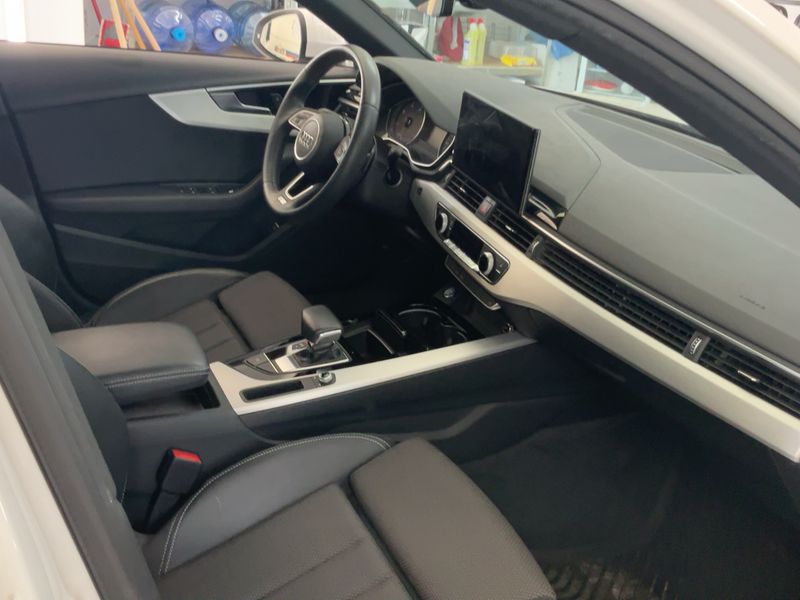 Audi A4 35 TDI Mild-Hybrid S line 2019 – снимка 17