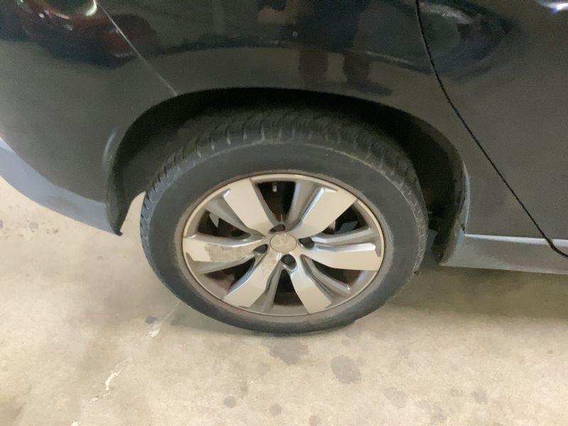 Peugeot 2008 1.2 PureTech Active 2015 – снимка 9