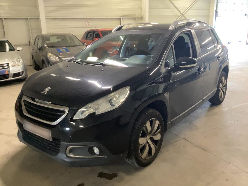 Peugeot 2008 1.2 PureTech Active 2015 – снимка 1