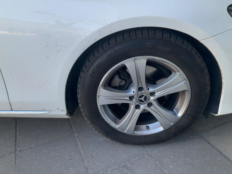 Mercedes-Benz E-Klasse E 200 d T Avantgarde 2019 – снимка 11