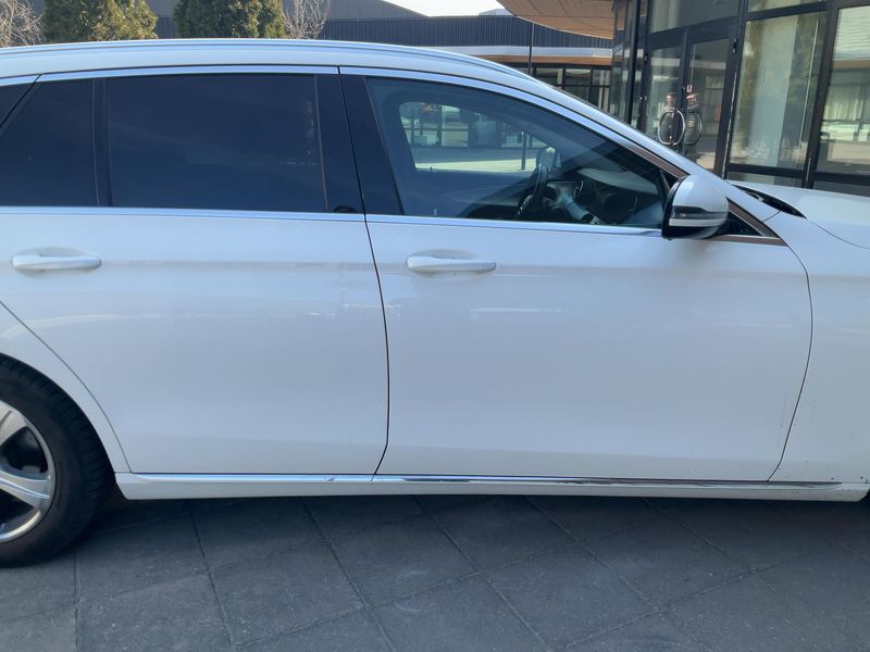 Mercedes-Benz E-Klasse E 200 d T Avantgarde 2019 – снимка 10