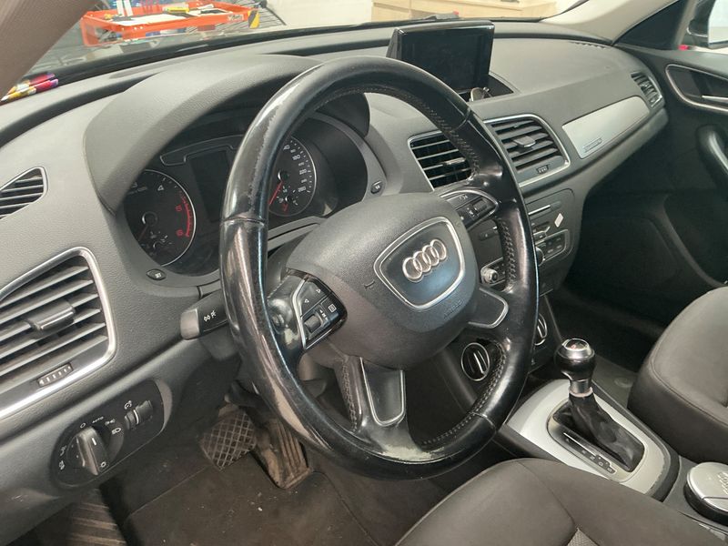 Audi Q3 2.0 TDI quattro Business 2016 – снимка 24