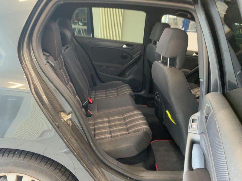 Volkswagen Golf VI 2.0 TSI GTI 2012 – снимка 19