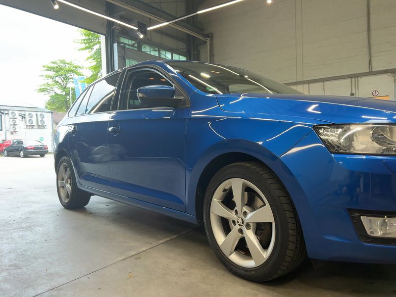 Skoda Rapid Spaceback 1.6 TDI Style 2015 – снимка 12