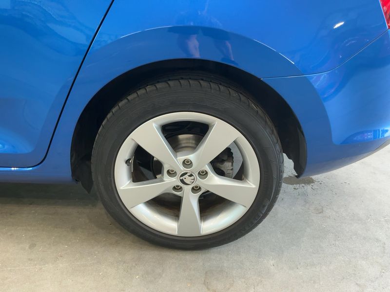 Skoda Rapid Spaceback 1.6 TDI Style 2015 – снимка 5
