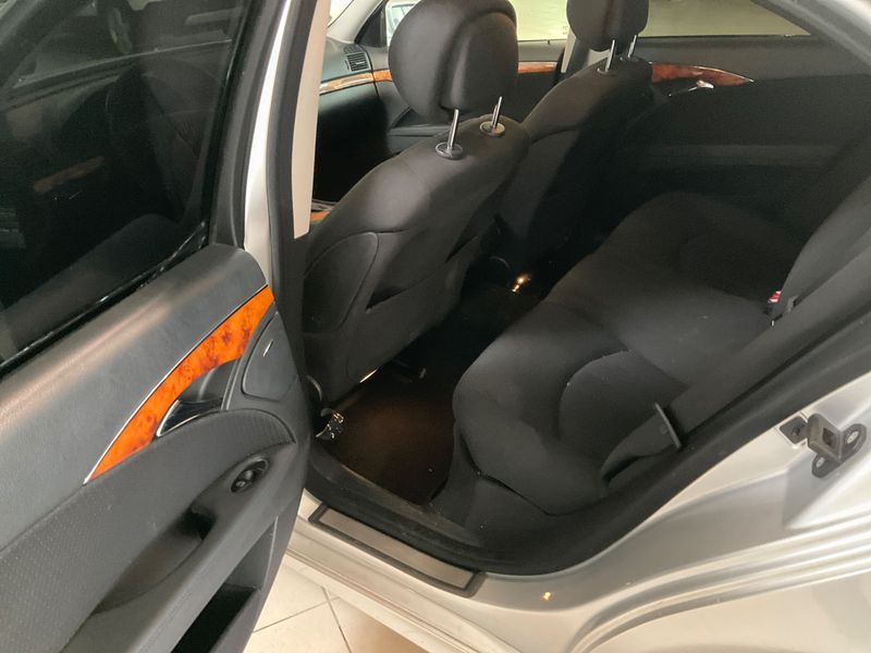 Mercedes-Benz E-Klasse E 220 CDI Elegance 2006 – снимка 21