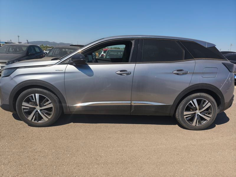 Peugeot 3008 1.6 Hybrid Allure Pack 2023 – снимка 19