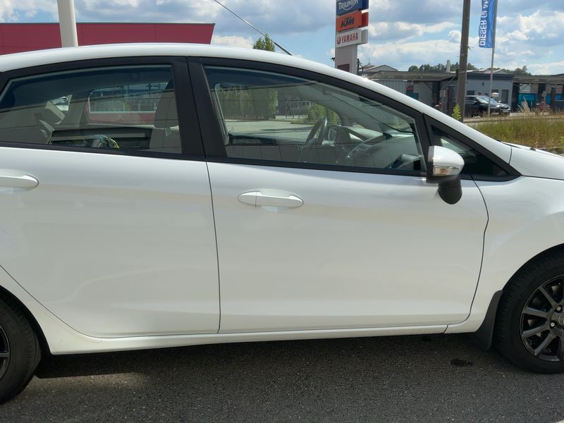 Ford Fiesta 1.25 Trend 2014 – снимка 10